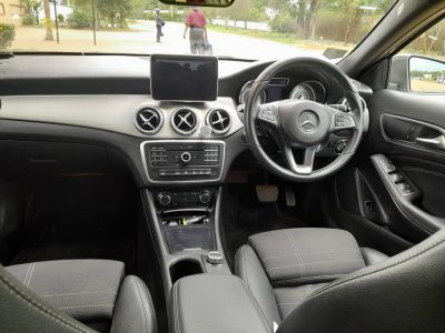 Mercedes Benz GLA 180