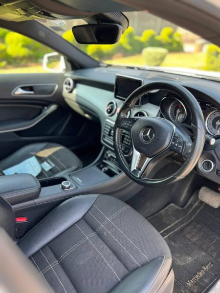 2016 MERCEDES BENZ GLA 180