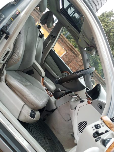 S320 Mercedes Benz W220