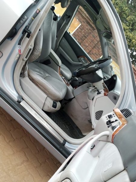 S320 Mercedes Benz W220