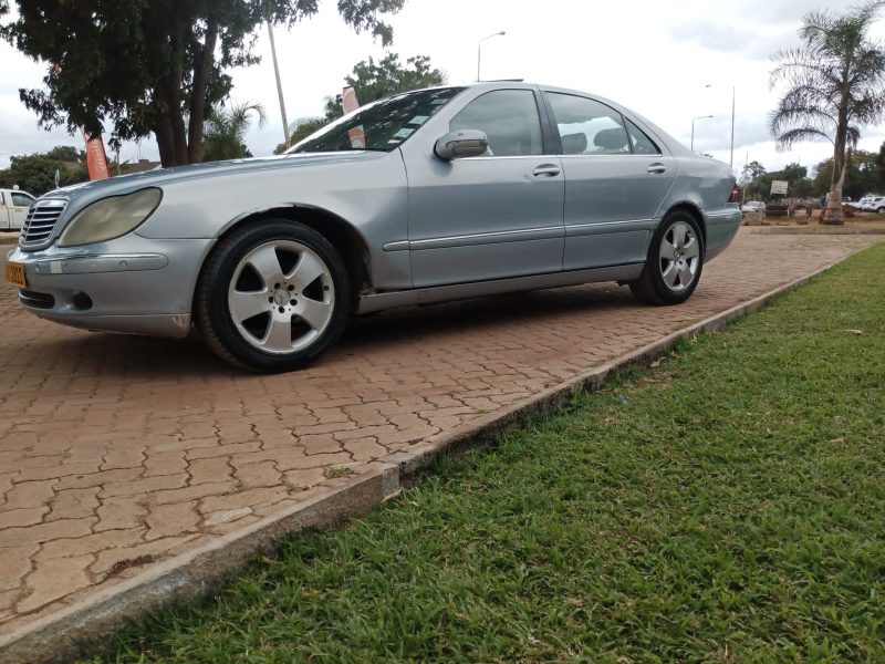 S320 Mercedes Benz W220