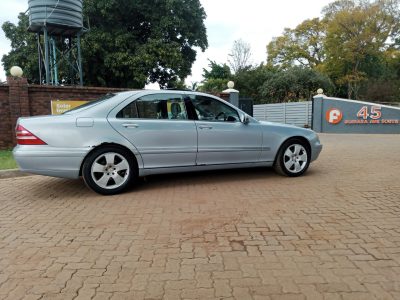 S320 Mercedes Benz W220