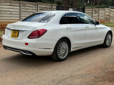 🔥 Clean 2015 Mercedes-Benz C200