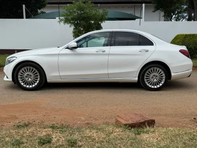 🔥 Clean 2015 Mercedes-Benz C200