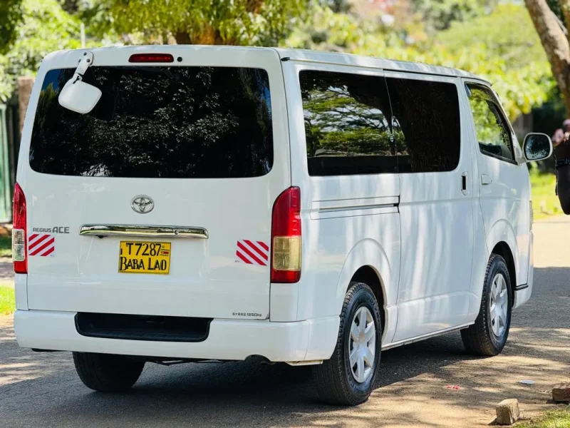 Toyota Hiace Baby Quantum