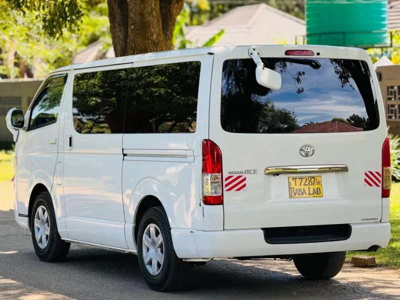 Toyota Hiace Baby Quantum