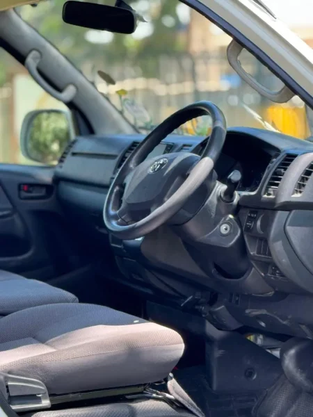 Toyota Hiace Baby Quantum
