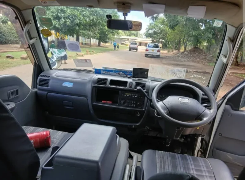 Mazda Bongo Van F8
