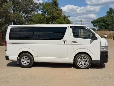 Toyota Hiace Automatic Petrol 1TR Engine