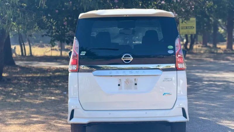 2018 Nissan Serena Hybrid