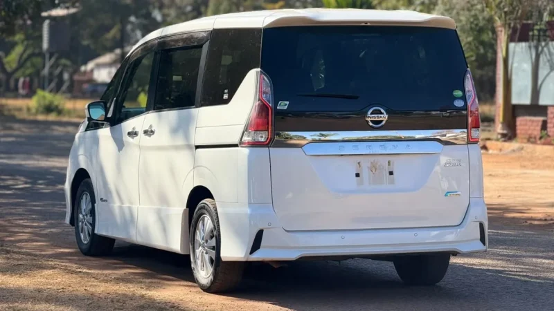 2018 Nissan Serena Hybrid