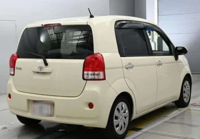 TOYOTA PORTE