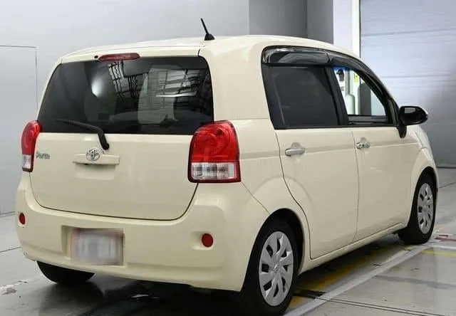TOYOTA PORTE