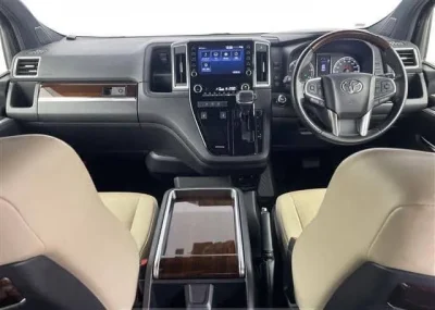 TOYOTA GRAN ACE