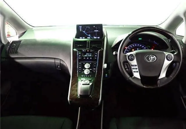 TOYOTA SAI