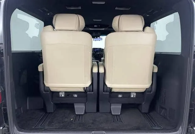 TOYOTA GRAN ACE