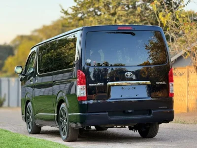 TOYOTA HIACE BABY QUANTUM REGIUS ACE SUPER GL