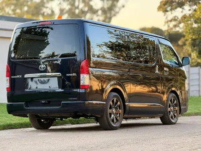 TOYOTA HIACE BABY QUANTUM REGIUS ACE SUPER GL