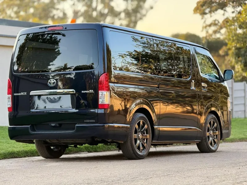 TOYOTA HIACE BABY QUANTUM REGIUS ACE SUPER GL