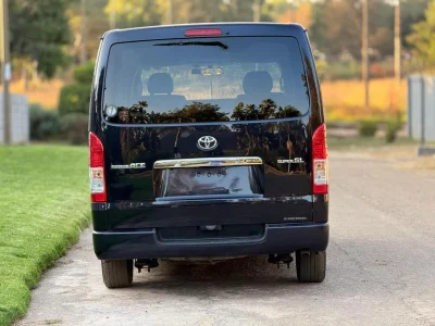 TOYOTA HIACE BABY QUANTUM REGIUS ACE SUPER GL