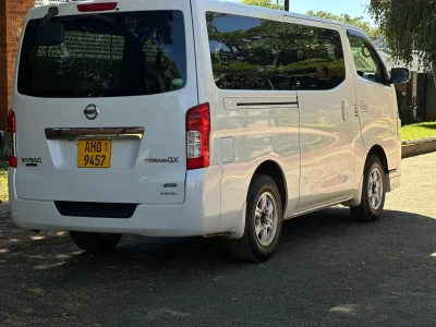 TOYOTA Premium GX Nv350