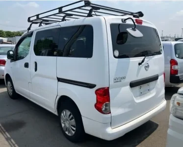 NISSAN NV 200 VANETTE VAN