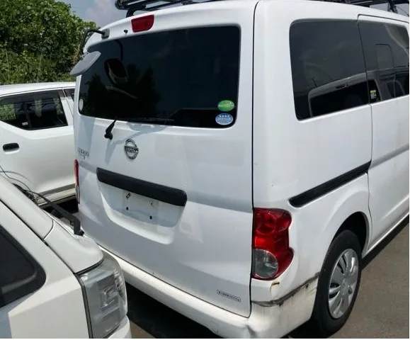 NISSAN NV 200 VANETTE VAN