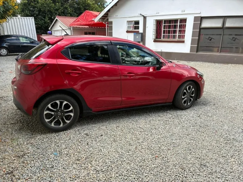 Mazda Demio New Shape
