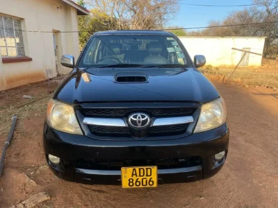 Toyota Hilux D-4D Invincible