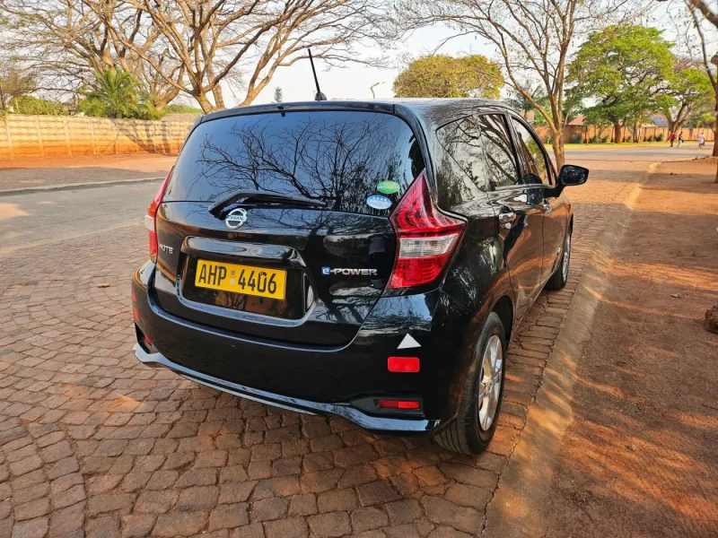 2017 Nissan Note E-power