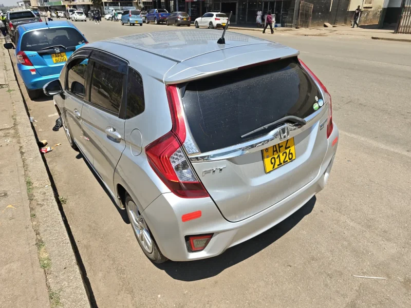 Honda fit gp5