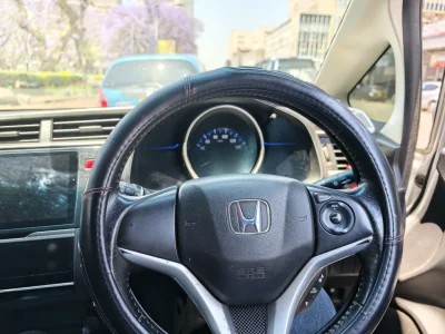 Honda fit gp5
