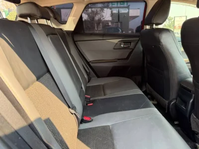 2015 Toyota Auris