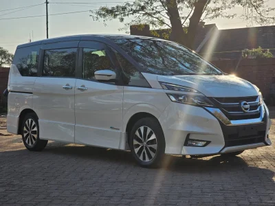 2017 Nissan Serena Hybrid