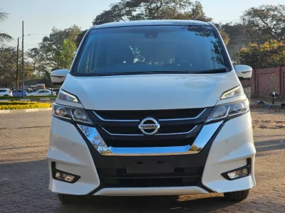 2017 Nissan Serena Hybrid