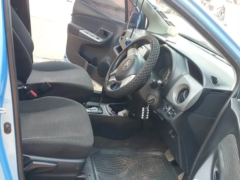 2015 Toyota Vitz 4th Gen