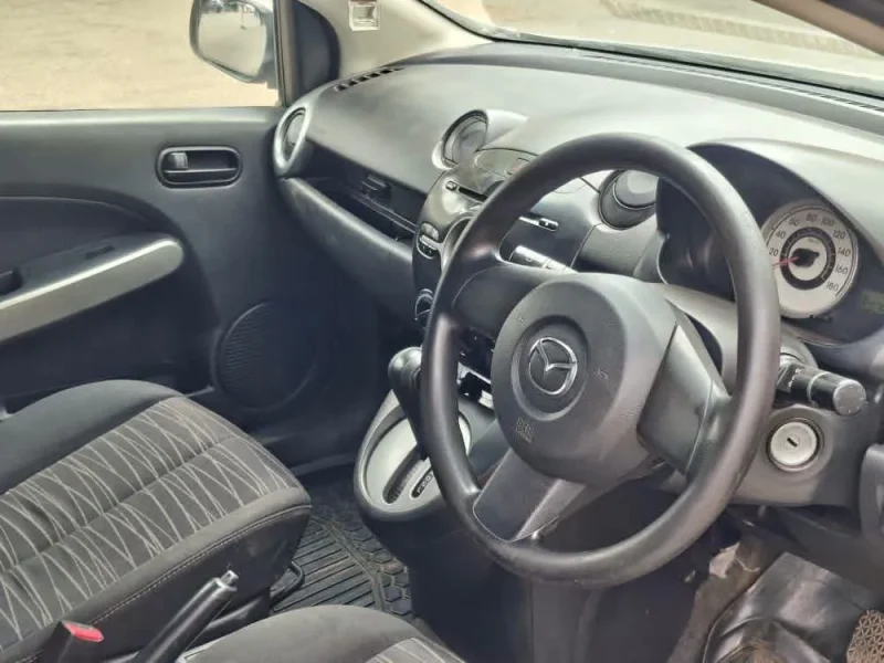 Mazda Demio 3 New Shape