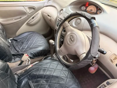 Toyota Platz 1L