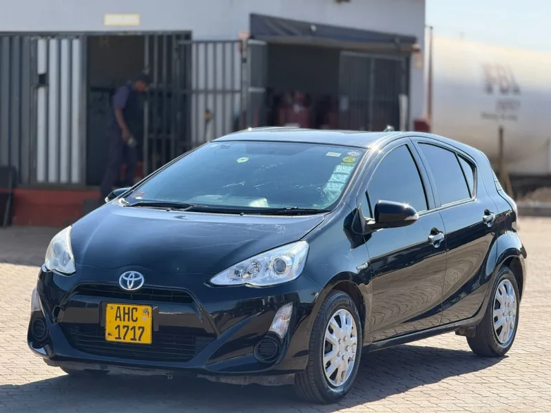 2016 Toyota Aqua Hybrid