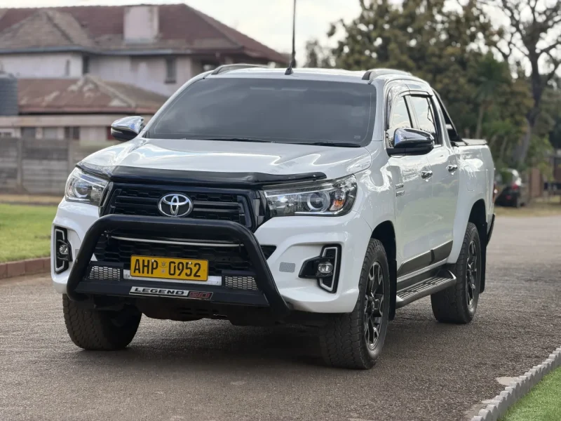 Toyota Hilux Legend 50