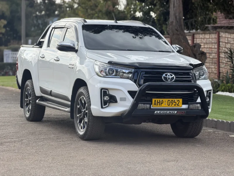 Toyota Hilux Legend 50