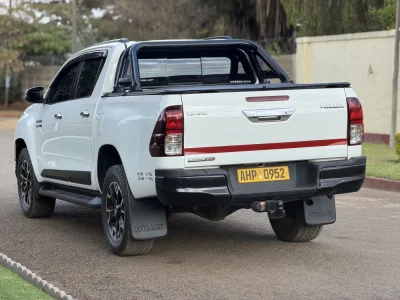 Toyota Hilux Legend 50