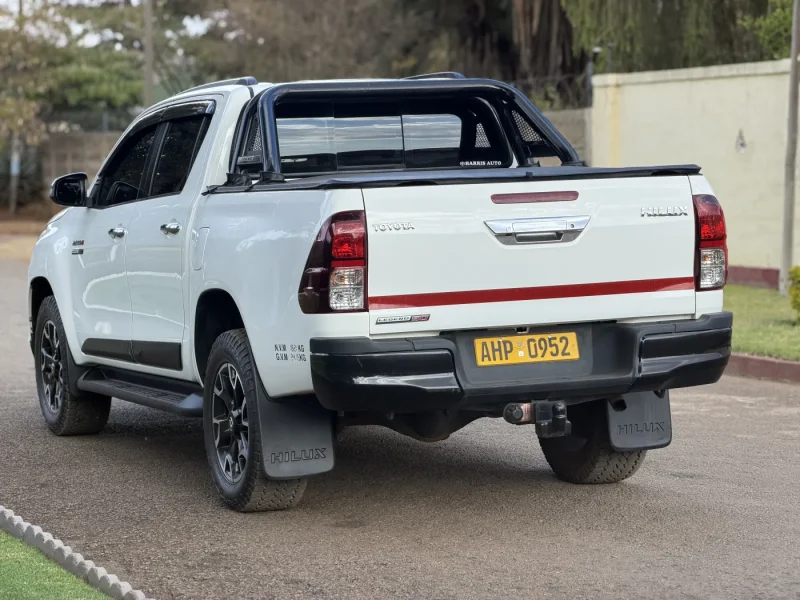 Toyota Hilux Legend 50