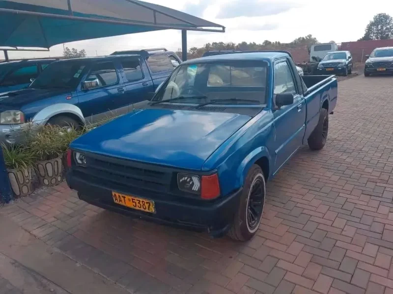 Mazda B1600 Manual