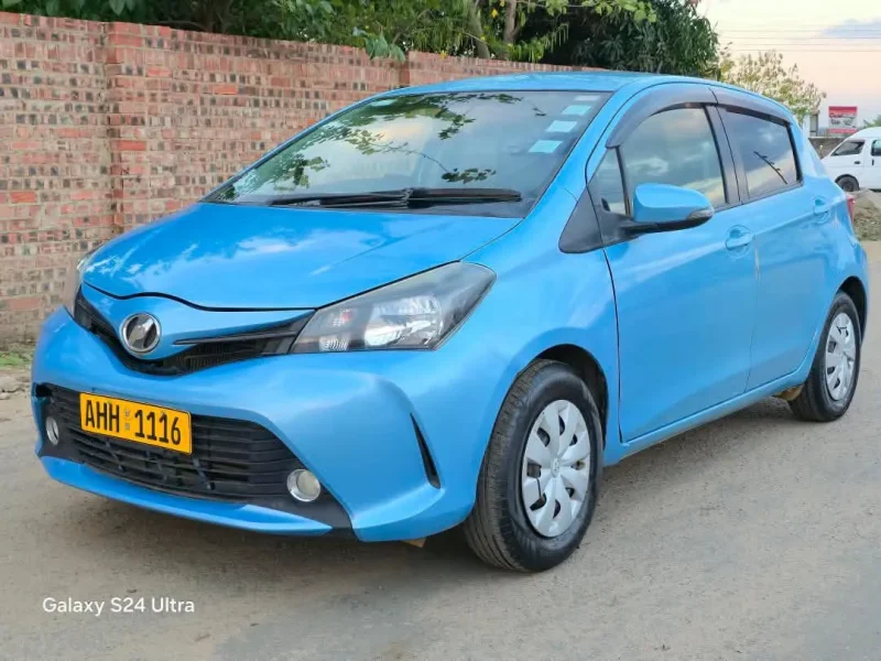 2015 TOYOTA VITZ 3rd Gen