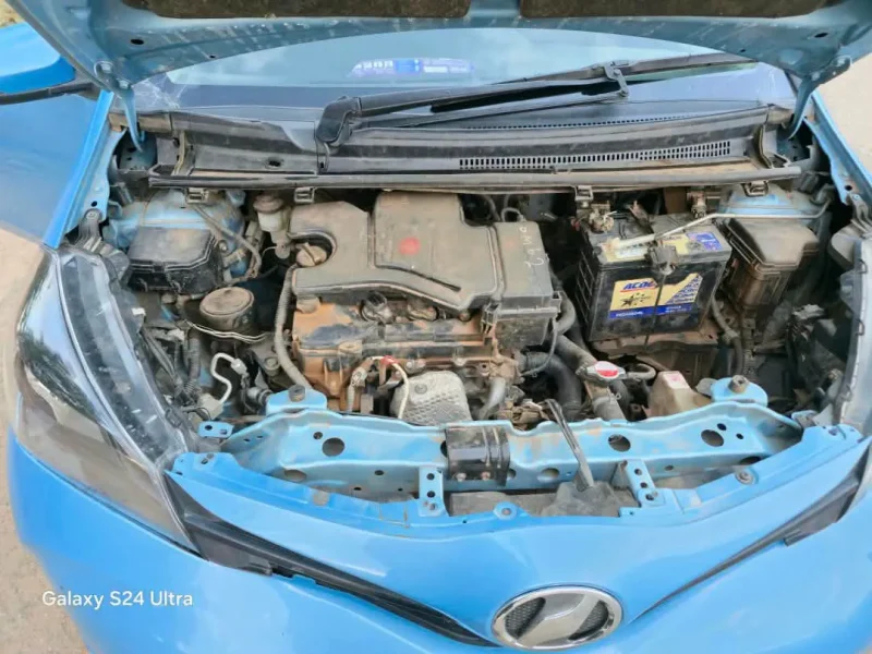 2015 TOYOTA VITZ 3rd Gen
