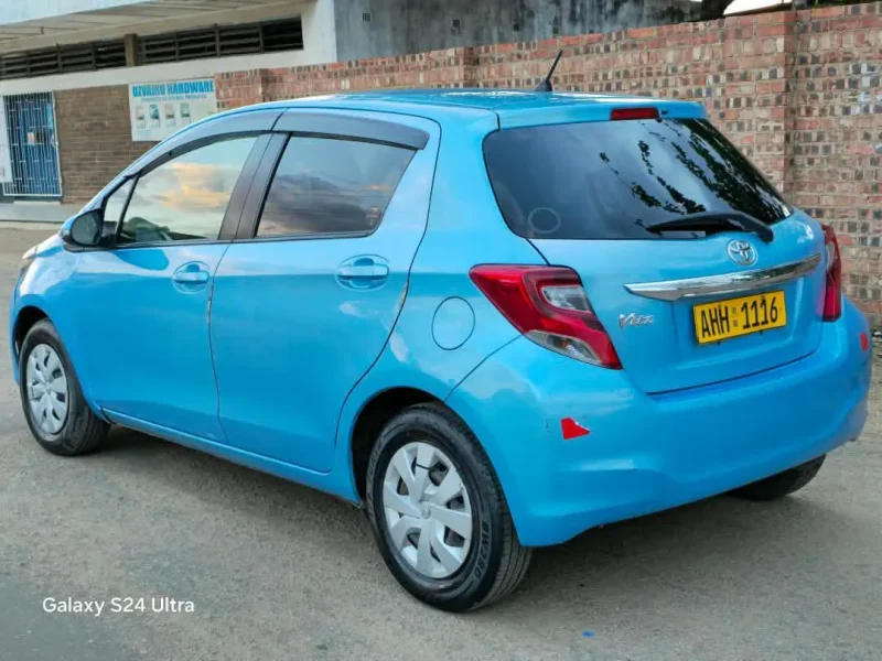 2015 TOYOTA VITZ 3rd Gen
