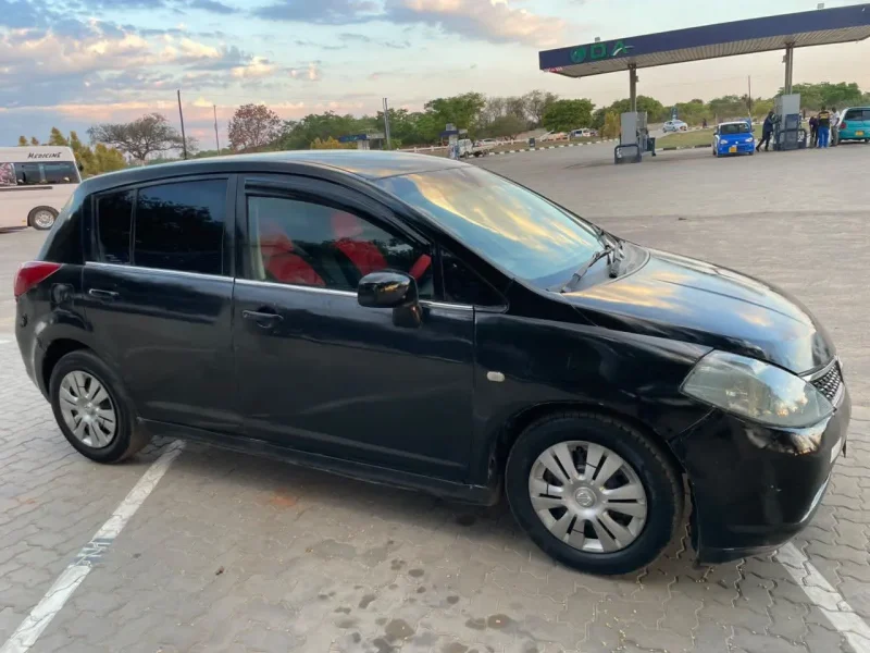 Nissan Tiida 1.5L